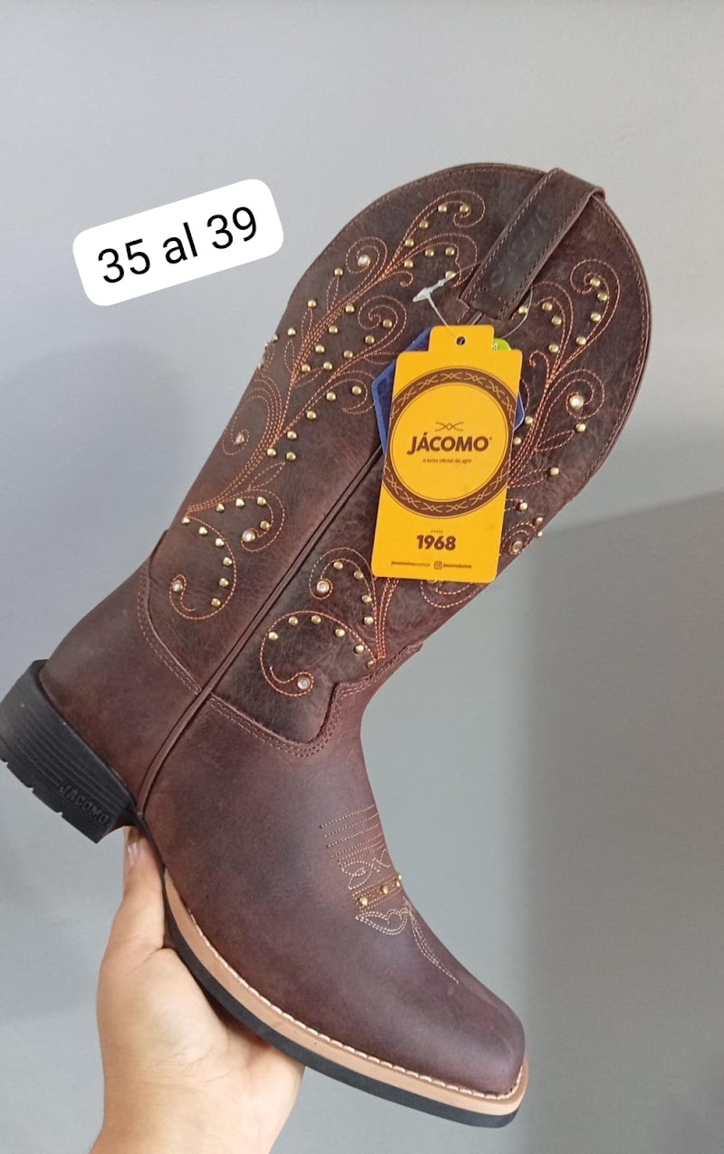 Bota texana de cuero con bordado