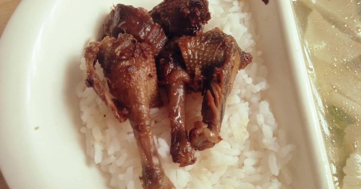 Bồ câu kho gừng sả cho bé 12m+