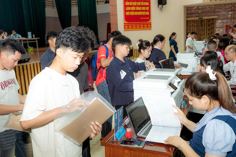Rộn ràng ngày hội đón tân sinh viên K67 của Trường Đại học Tây Bắc