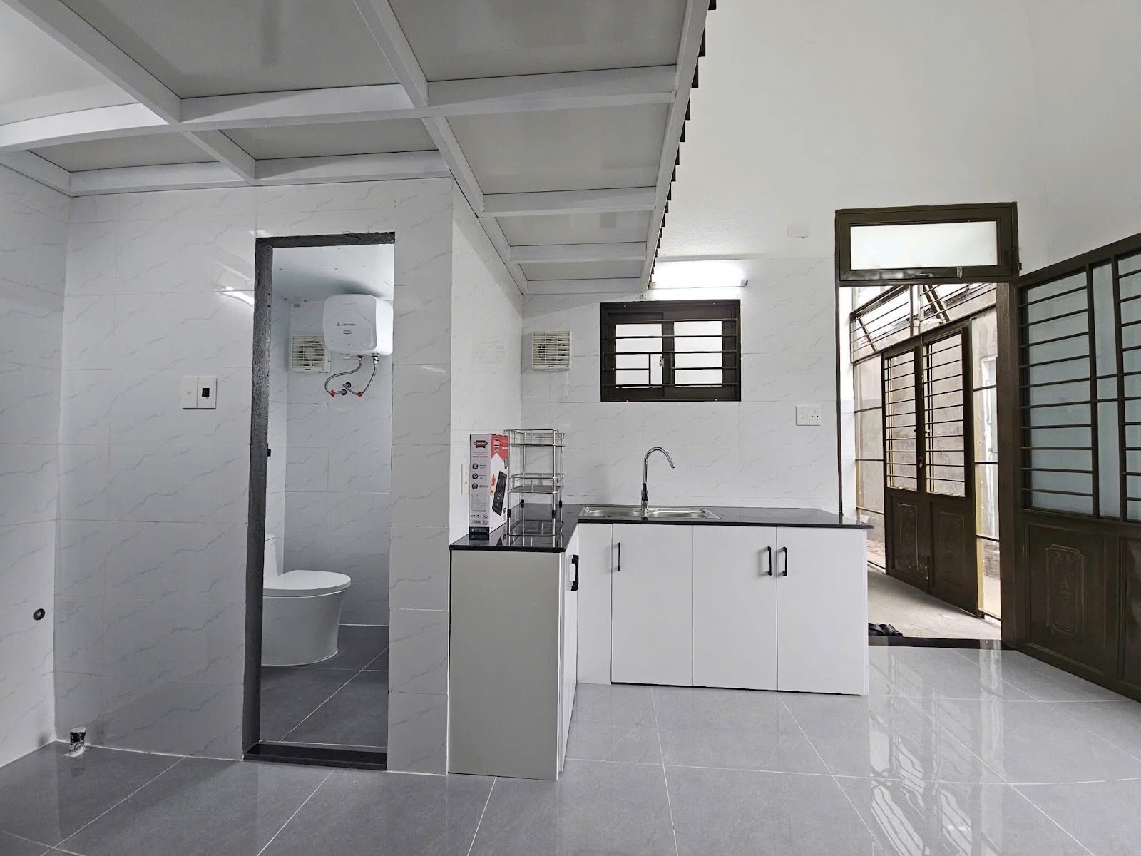 CHO THUÊ PHÒNG FULL NỘI THẤT MỚI - NGAY CẦU HOÀ XUÂN 3