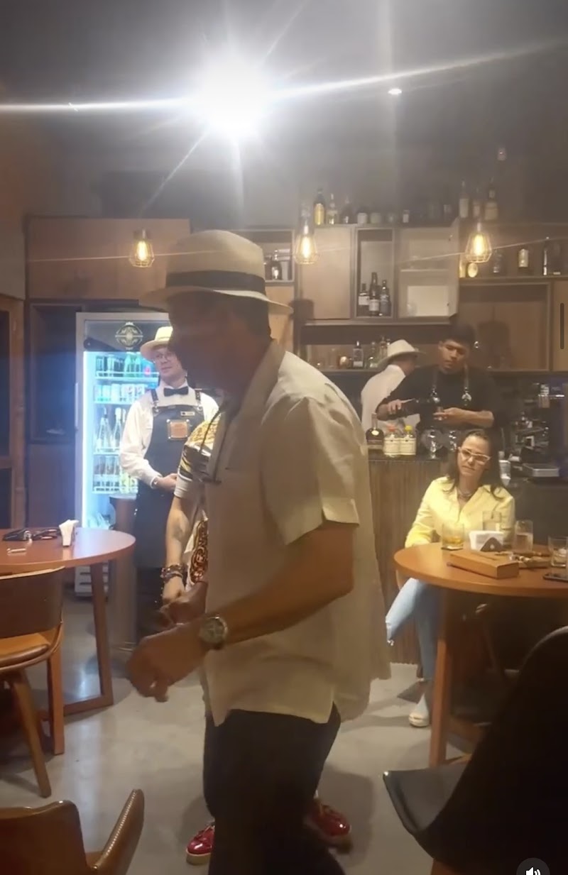 Local Buenos Humos
