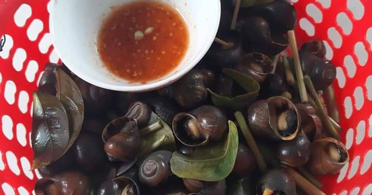 Ốc bươu hấp xả