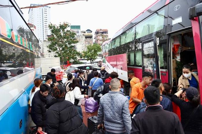 Yêu cầu không để 'kẹt xe, thiếu vé' dịp nghỉ lễ 30/4 - Báo Sức Khỏe &amp; Đời Sống