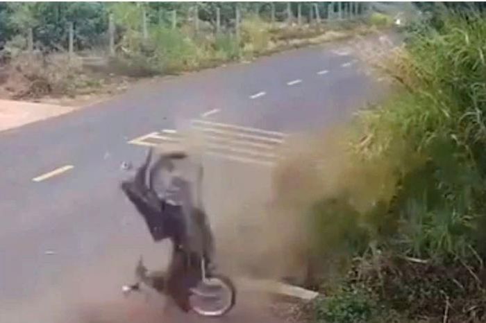 Cục CSGT công bố thêm video vụ tai nạn khiến nam sinh lớp 12 tử vong ở Đắk Lắk - Báo VTC News