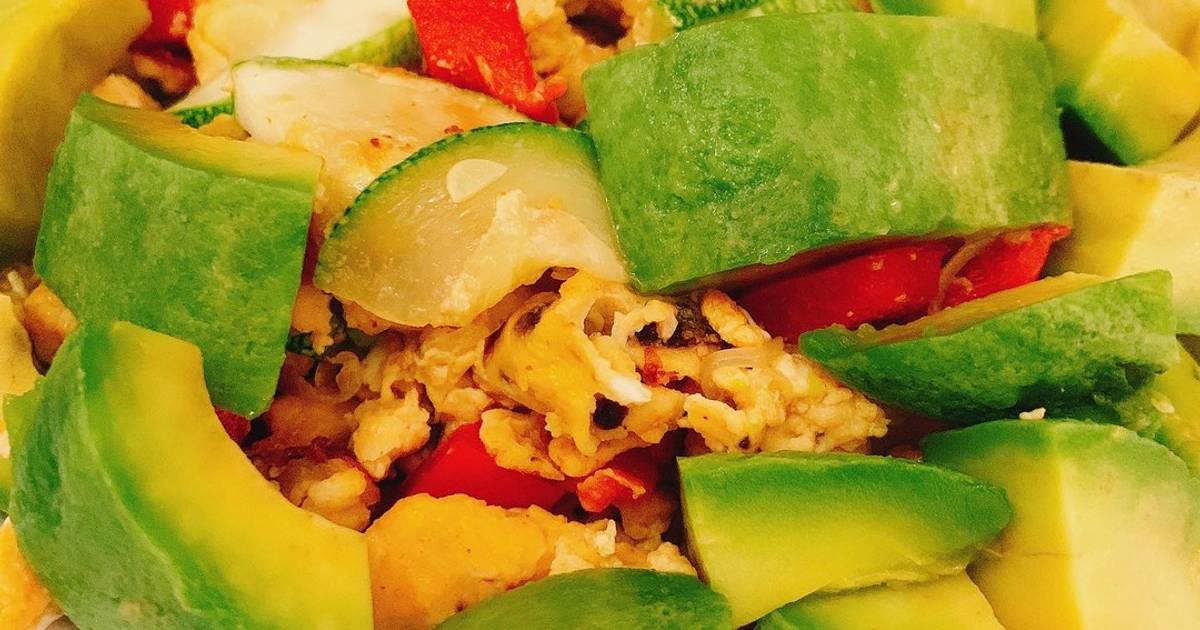 Salad trứng trộn rau củ
