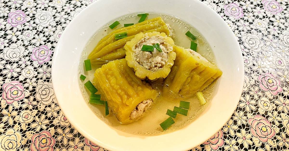 SP.0615 - Canh Khổ Qua Nấu Nước Dừa Tươi