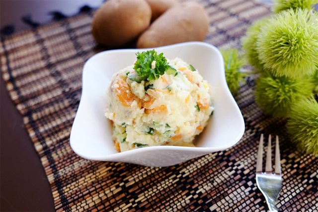 Salad Khoai Tây Nghiền Rau Củ