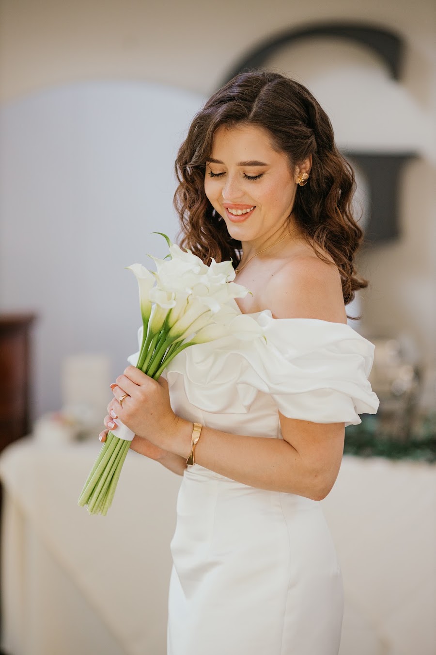Bride portrait in warm evening light