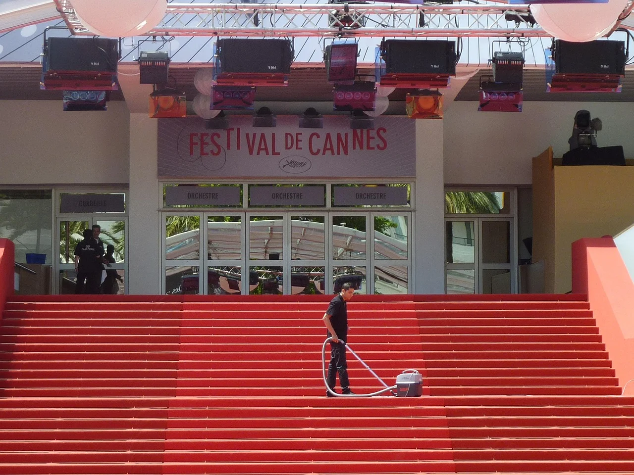섹션 2 이미지