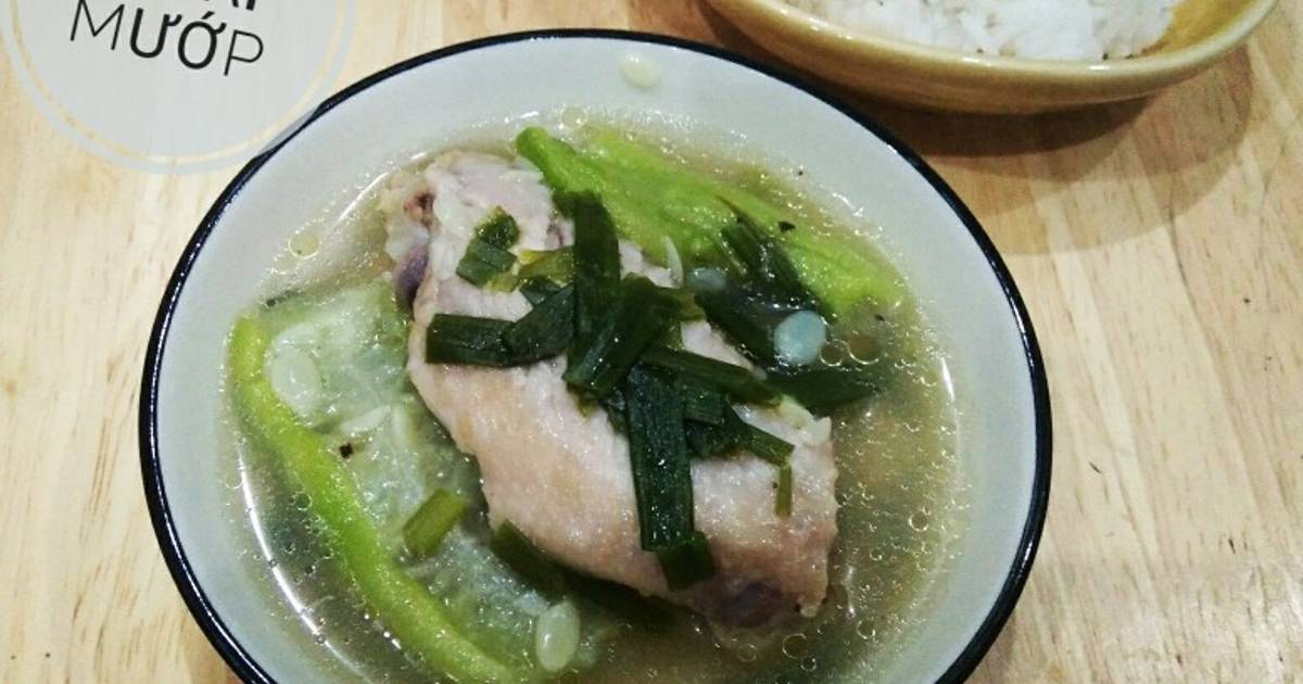 Gà hấp mướp cho bé