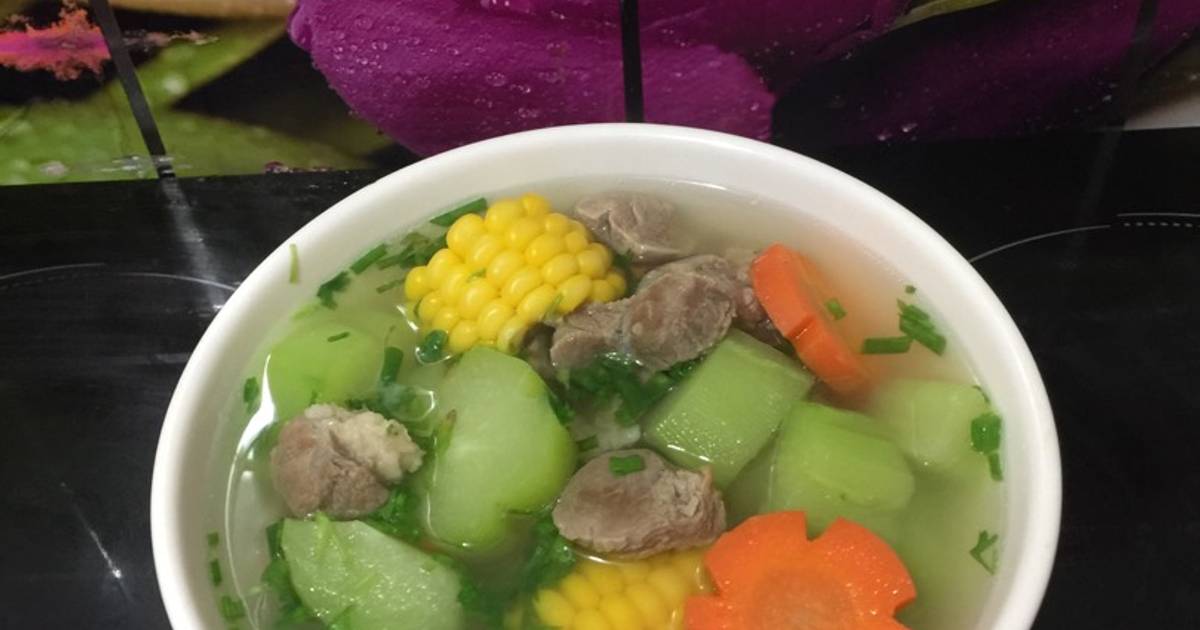 Canh su su hầm thịt