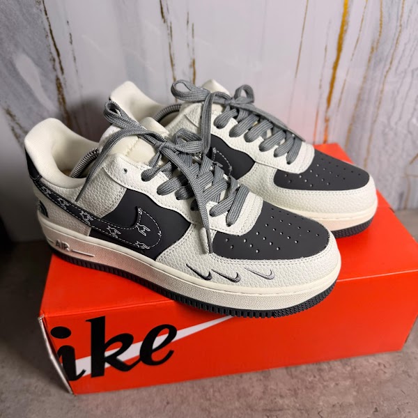 Nike AF1