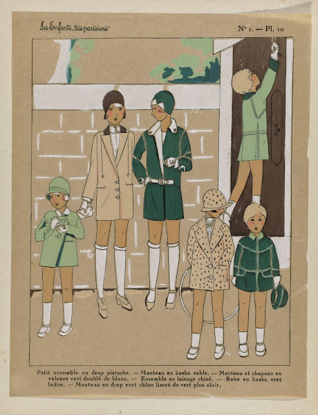 Les Enfants Très Parisiens  Petit Ensemble En Drap Pistach 1927