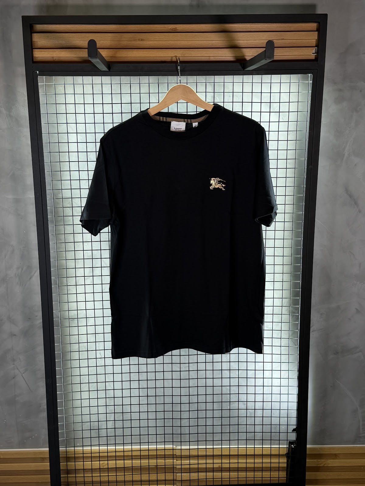 Camisa_Burberry_Preta2 - Imagem 2