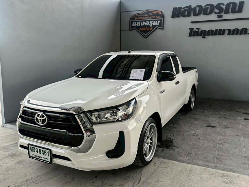 TOYOTA HILUX REVO