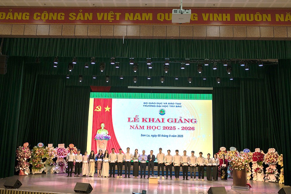 Trường Đại học Tây Bắc trân trọng tri ân sự đồng hành của các tổ chức, doanh nghiệp trong hỗ trợ sinh viên vượt khó trong học tập. rèn luyện và lan tỏa giá trị nhân văn
