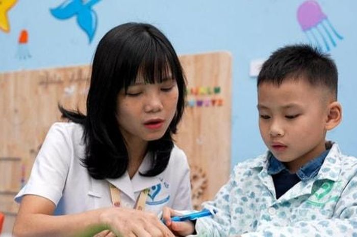 10 năm Ngày Công tác xã hội Việt Nam: Lan tỏa giá trị nhân văn, nâng cao chất lượng an sinh - Báo Hà Nội Mới