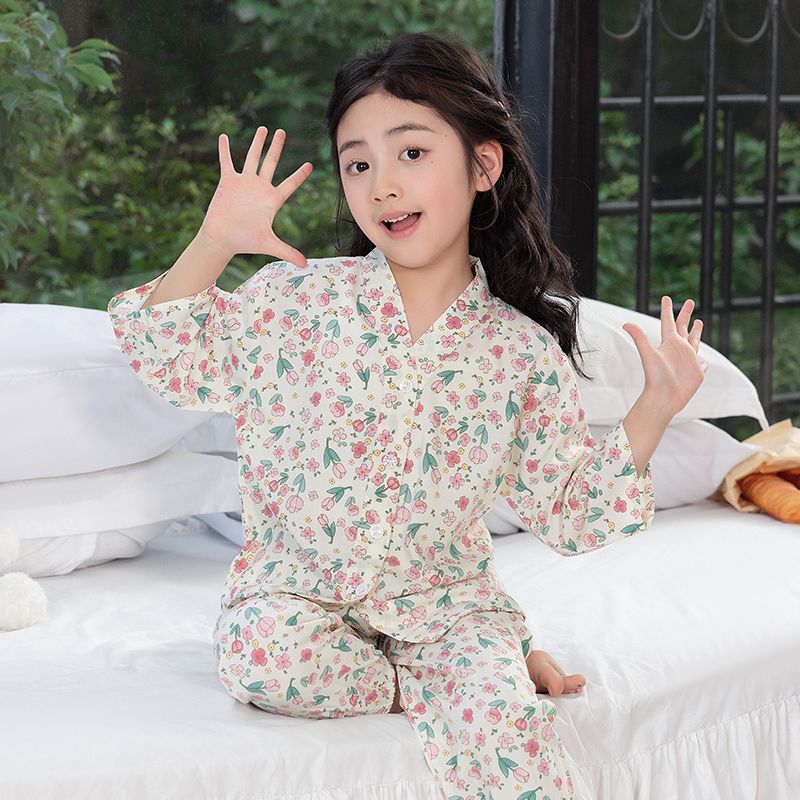 Lightweight children's pajamas for summer