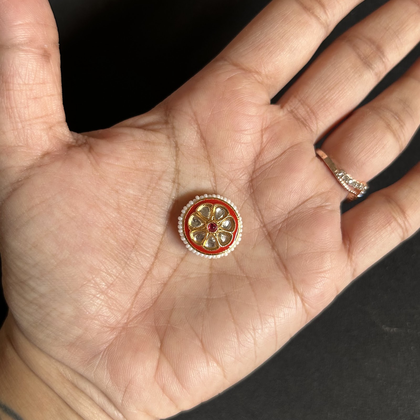 Red Round Moti pendnt pack of 1