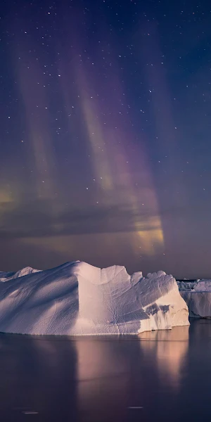 Icebergs, Northern Lights, Arctic, Greenland 4K Wallpaper Background