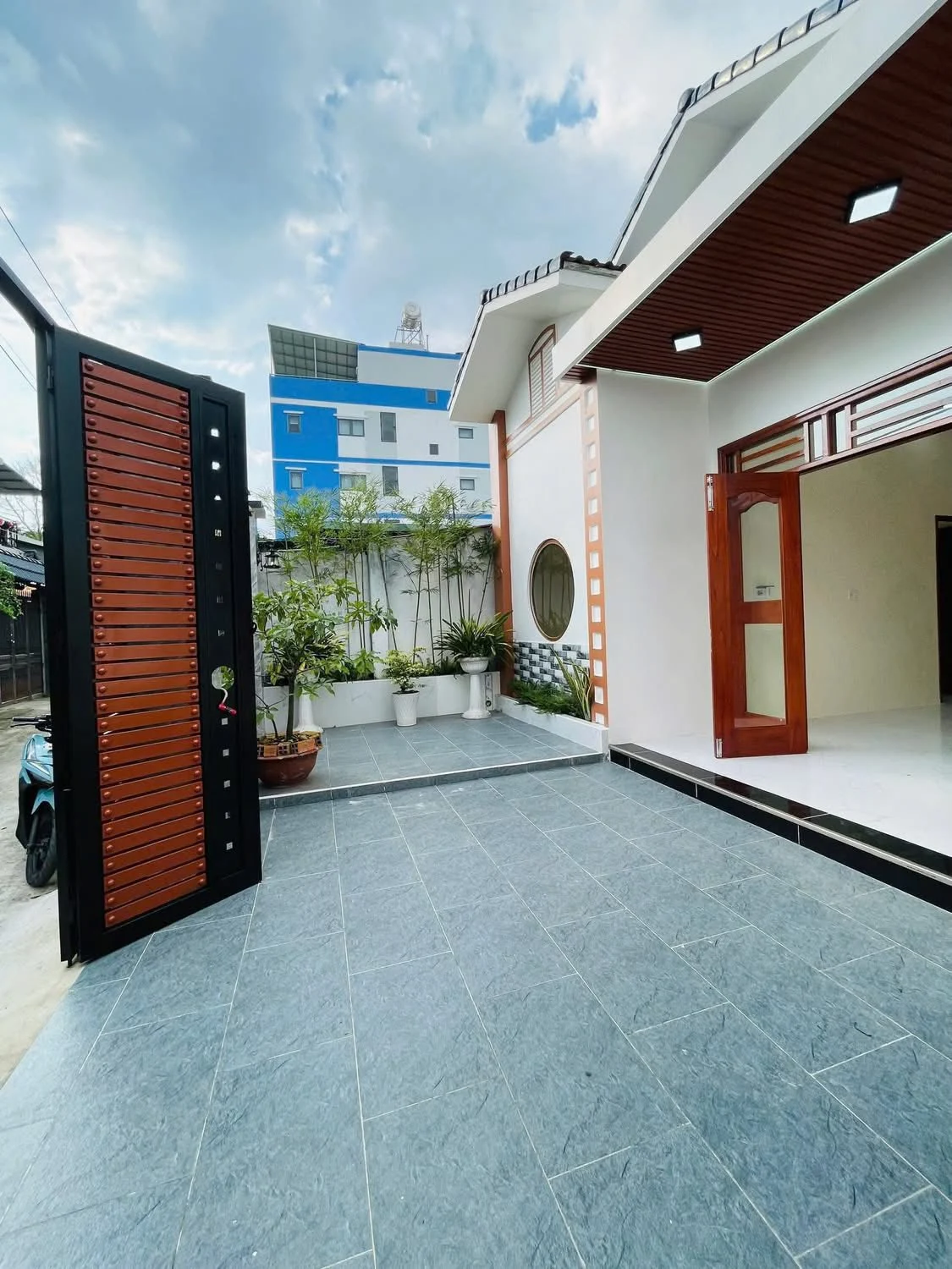 BIỆT THỰ 7,6m x 16m, Sổ Hồng Riêng [104m2] Trung Tâm Hóc Môn