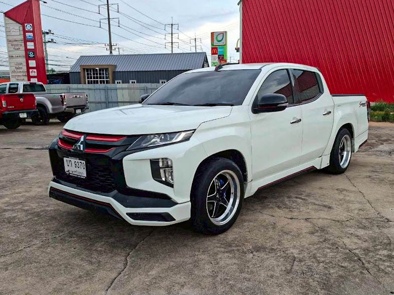 MITSUBISHI TRITON 18-23