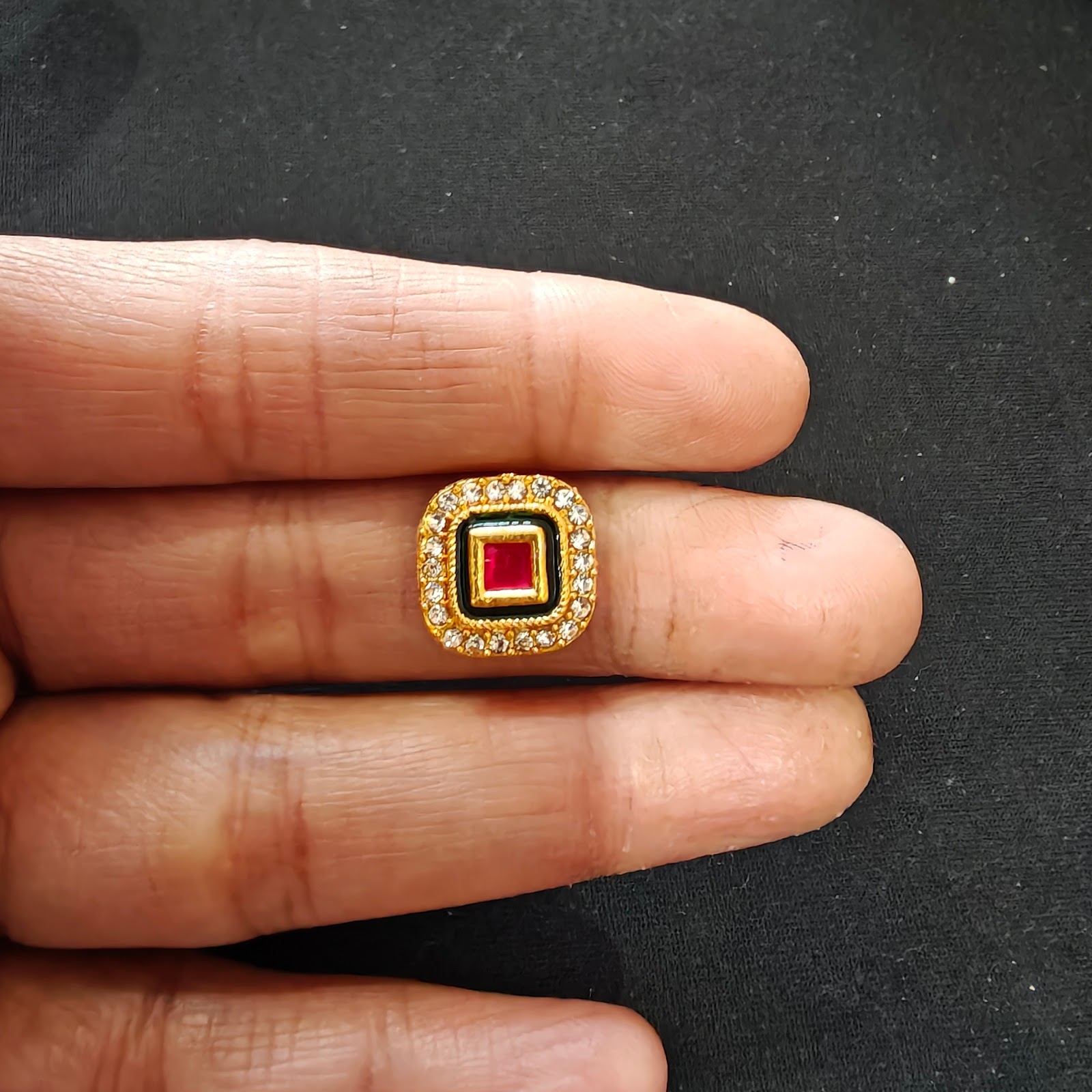 R28-Square Green Meena  Pink Diamond 1 (Pack Of 3)