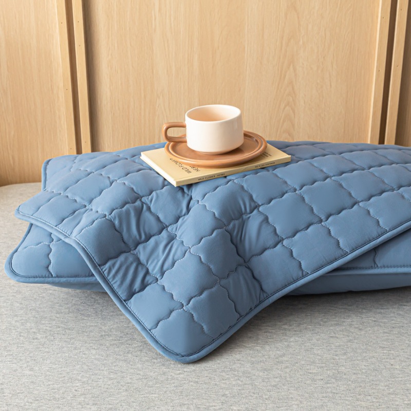Protective pillowcase with insulation layer, 48×74 cm