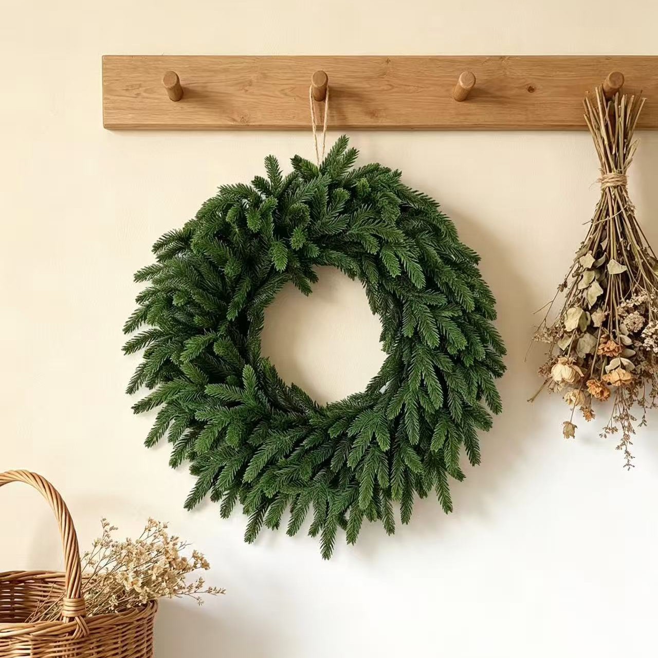 Artificial Christmas Fir Wreath, 60 cm