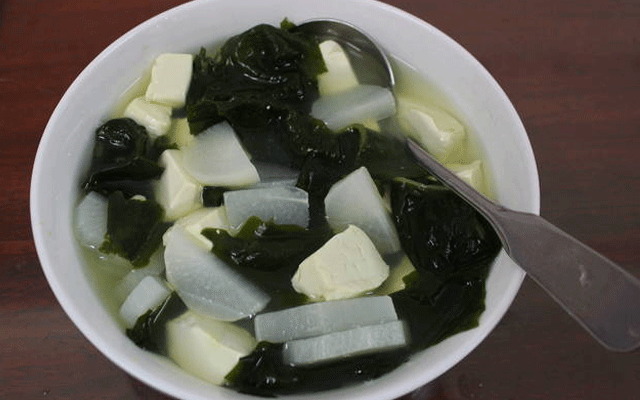 Canh Đậu Hũ Rong Biển Nấu Củ Cải