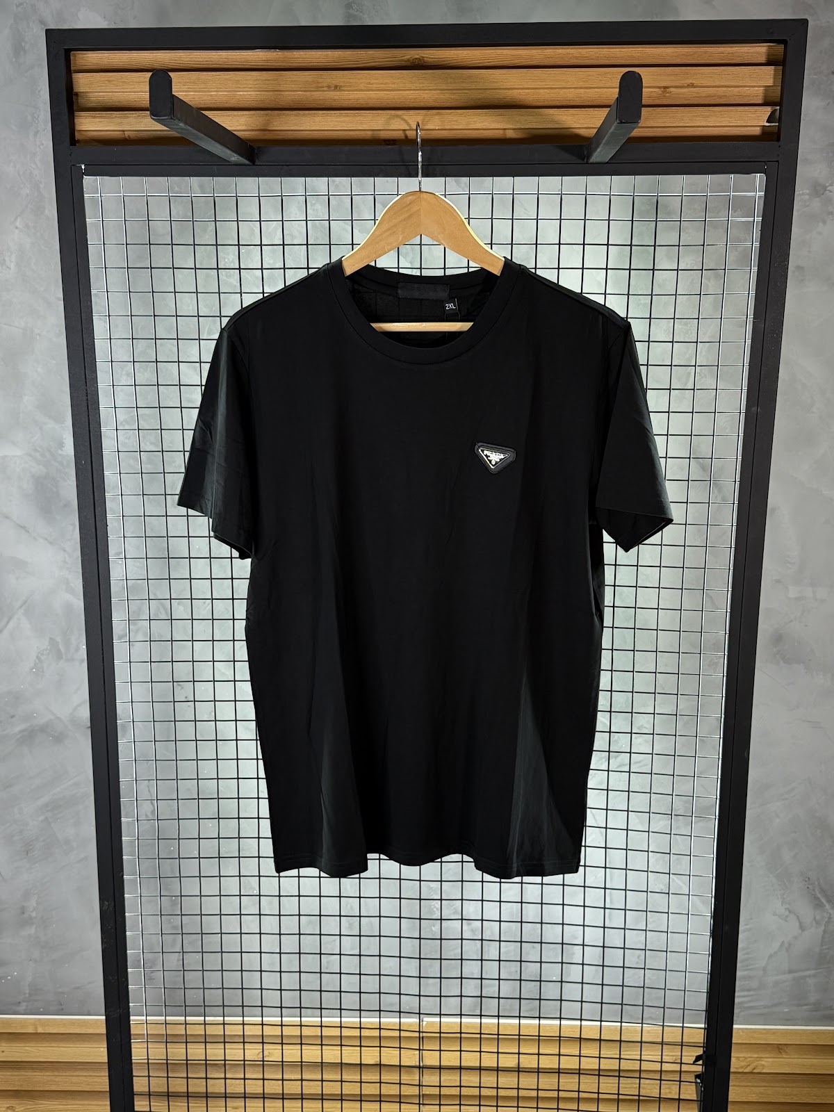 Camisa_Prada_Preta_V4.1 - Imagem 2