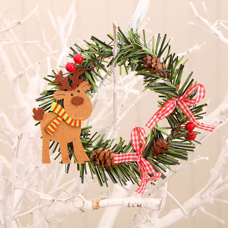 Christmas wreath with figures