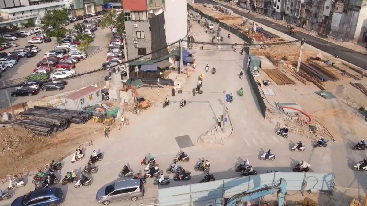 Hà Nội xử lý thêm được 17 điểm ùn tắc giao thông - Đài Phát thanh và truyền hình Hà Nội