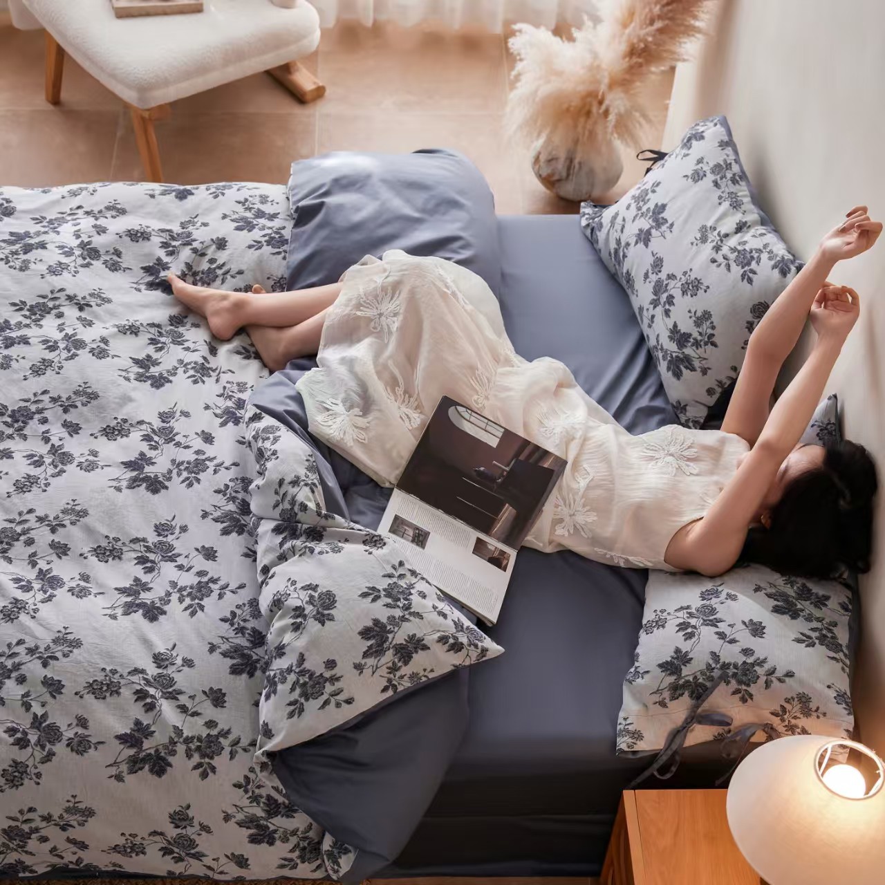 Long-staple cotton bed linen, Jacquard design