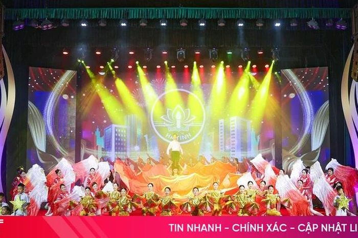 Tổng duyệt lễ kỷ niệm 120 năm Ngày sinh Tổng Bí thư Hà Huy Tập - Báo Hà Tĩnh