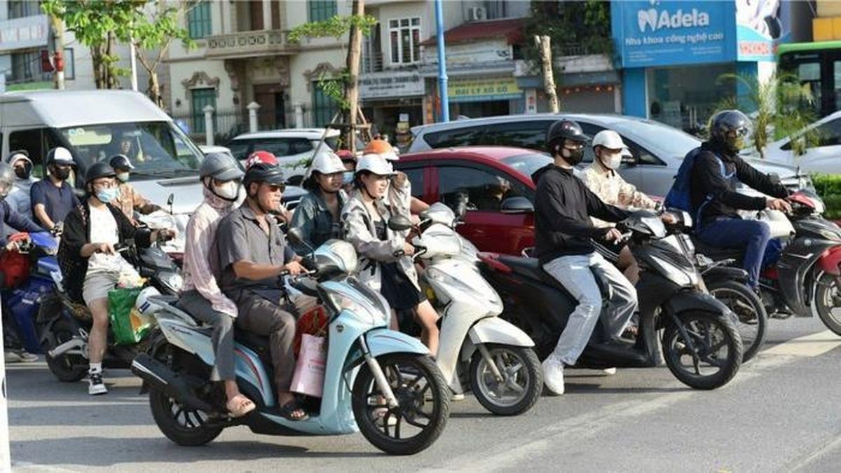 Thí điểm vùng phát thải thấp: Bỏ đề xuất cấm xe máy xăng - Đài Phát thanh và truyền hình Hà Nội