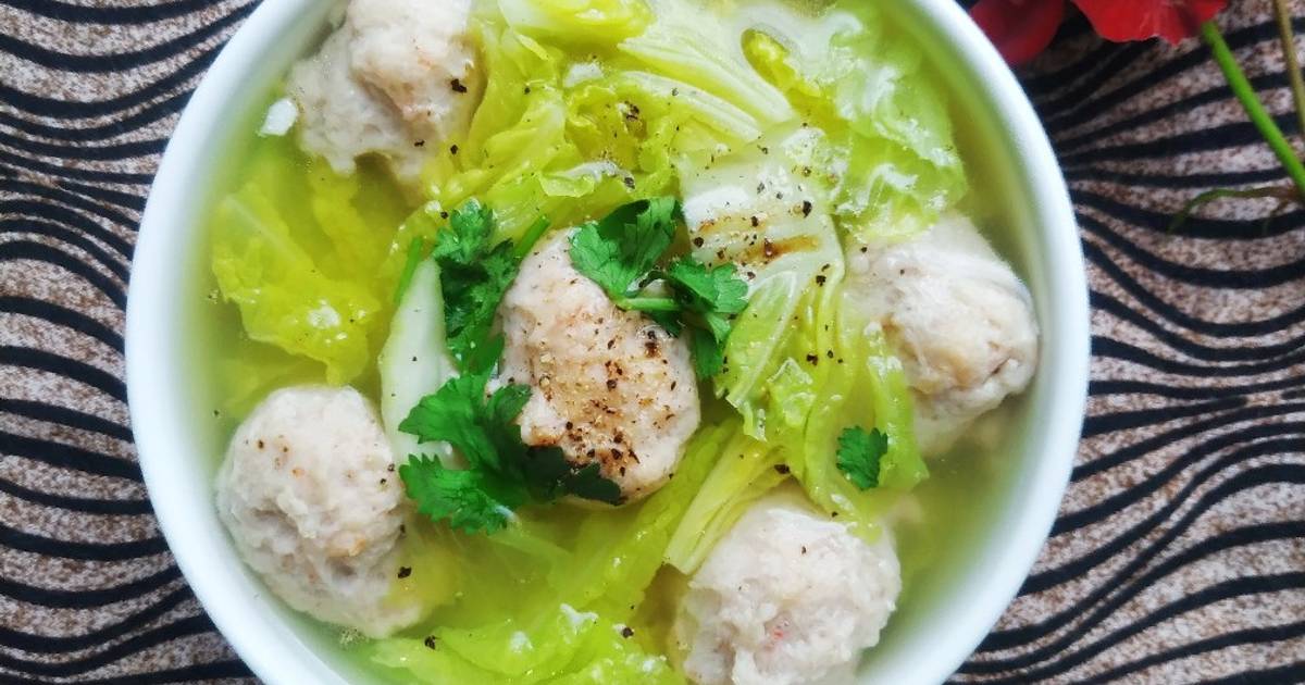 Canh cải thảo tôm viên