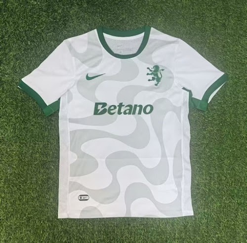 25-26 Sporting Lisbon Visitante.jpg