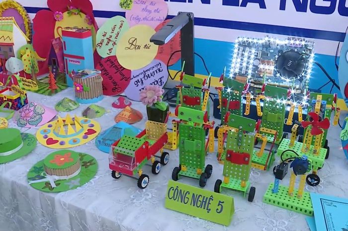 Ngày hội STEM và ứng dụng AI trong dạy học ở xã Trần Phú - Đài Phát thanh và truyền hình Hà Nội
