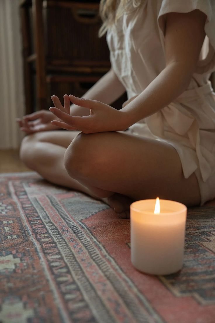 Mulher em meditação