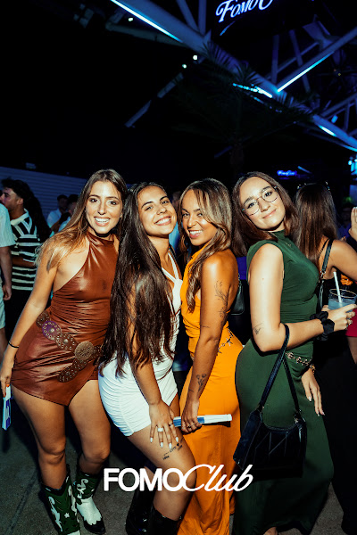 FOMO Club (71).jpg