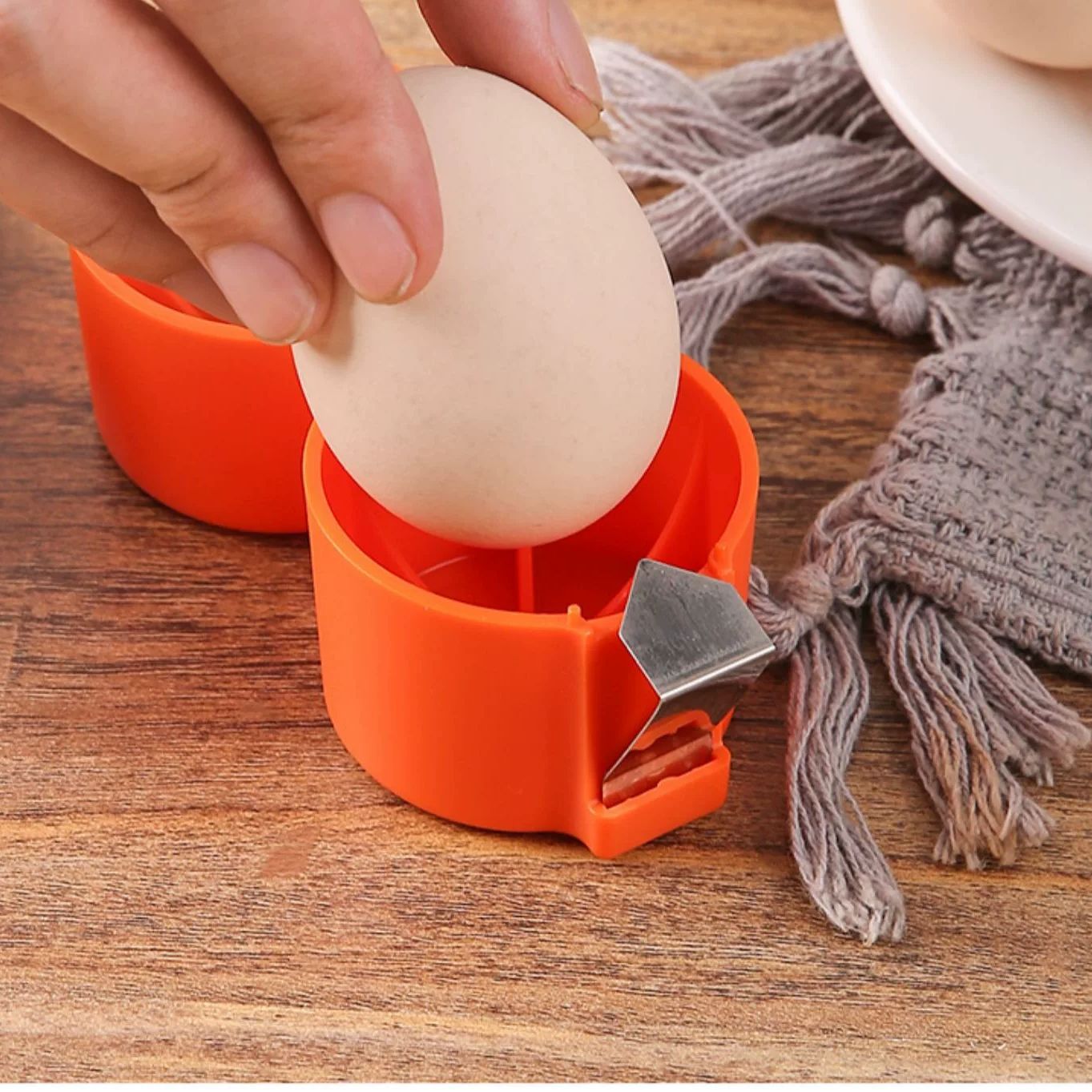 Egg topper for peeling and separating