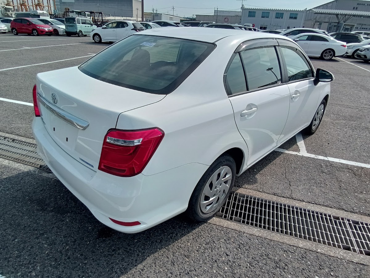 Toyota Axio