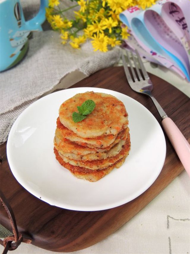 Bánh Cá Khoai Tây Nghiền Chiên Áp Chảo