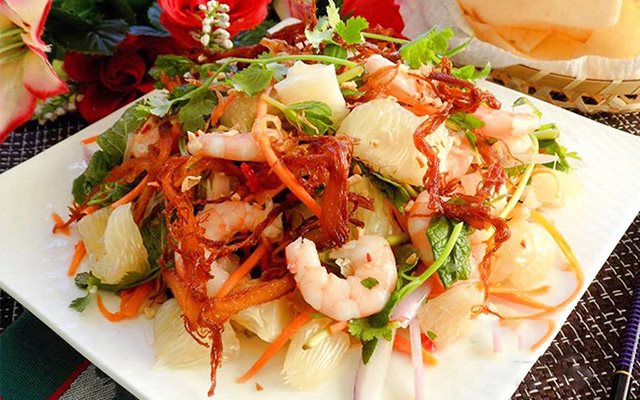 Gỏi Bưởi Tôm Mực