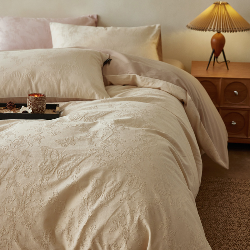 Cotton bedding with relief pattern, Class A