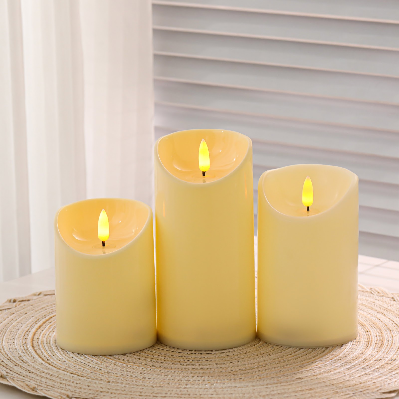 Electronic LED Candle with Flicker Effect and Remote Control