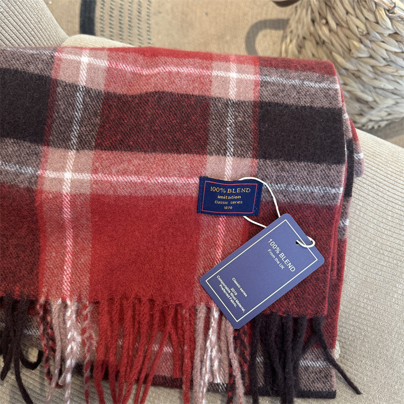 Classic checkered scarf made from cashmere-like material, 180x32 cm