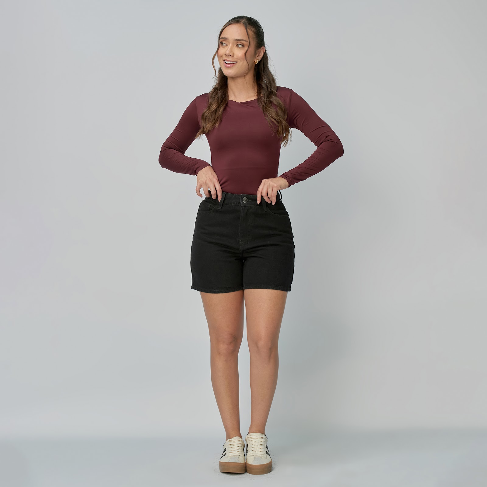 Short dama