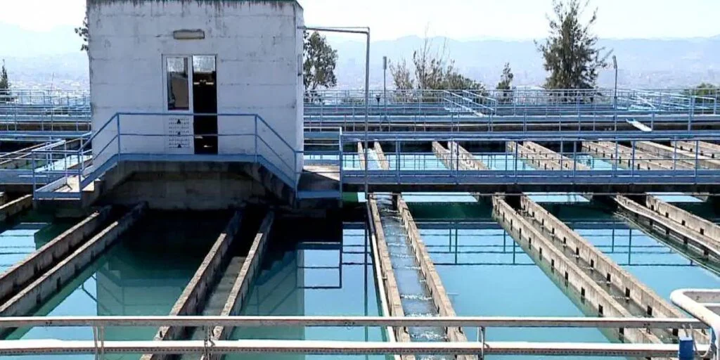 Ujësjellësit dhe borxhet e energjisë: Kostoja zë 24%
